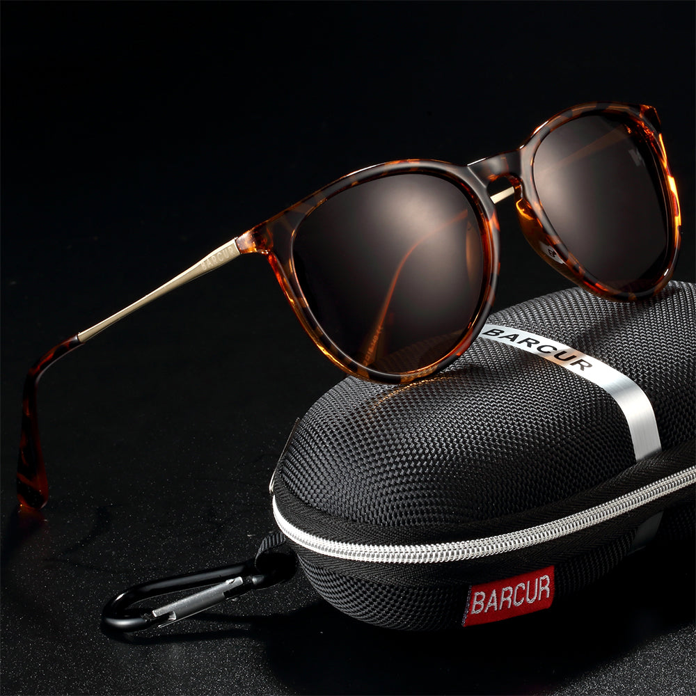 design do oculos capri na cor leopardo